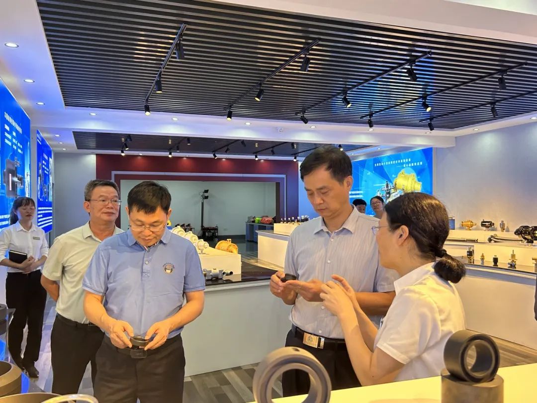 ��ٲ���(�й���)���޹�˾����