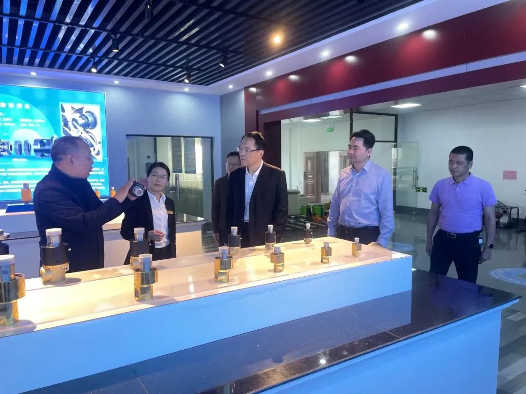 ��ٲ���(�й���)���޹�˾����