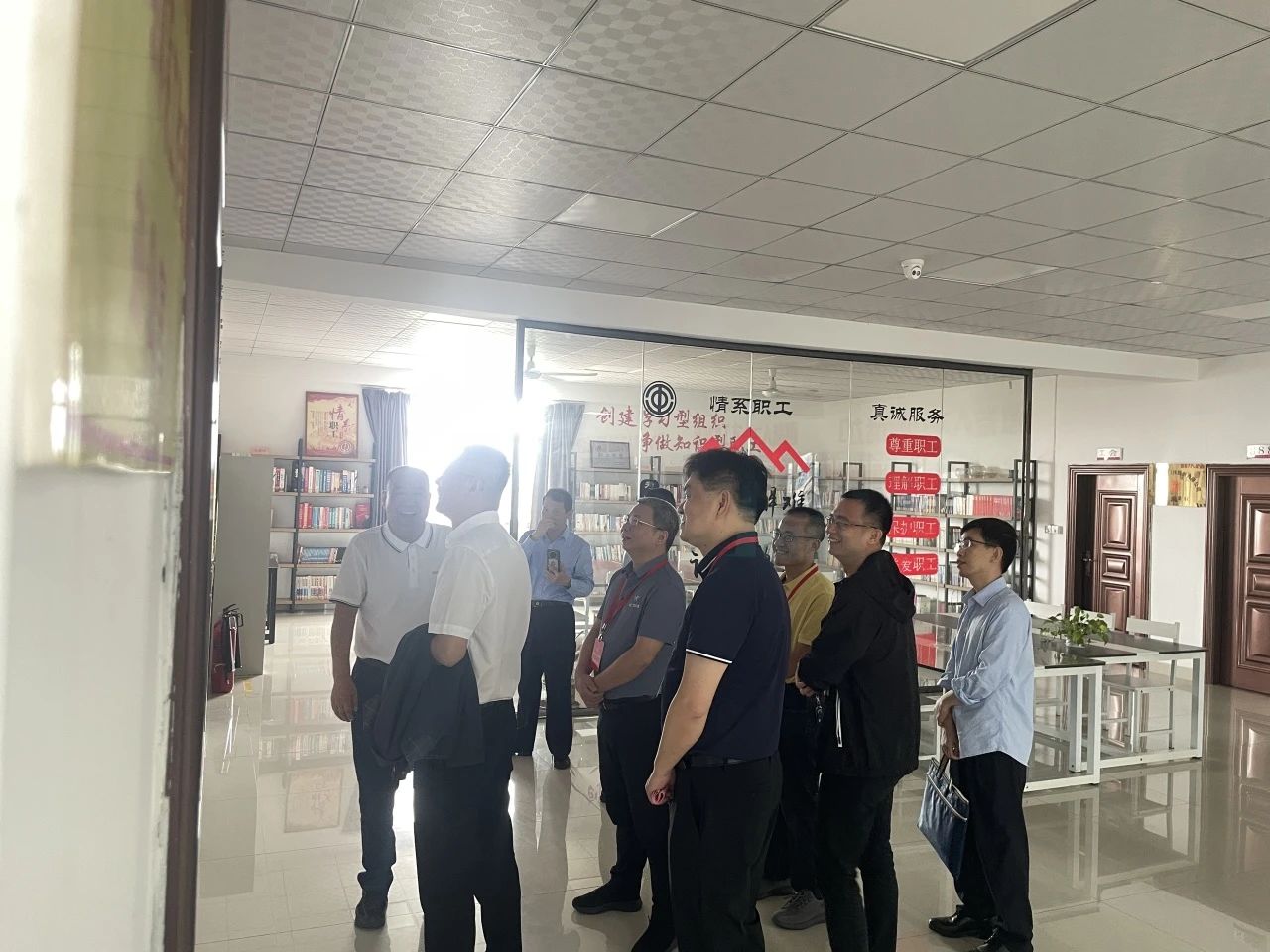 ��ٲ���(�й���)���޹�˾����